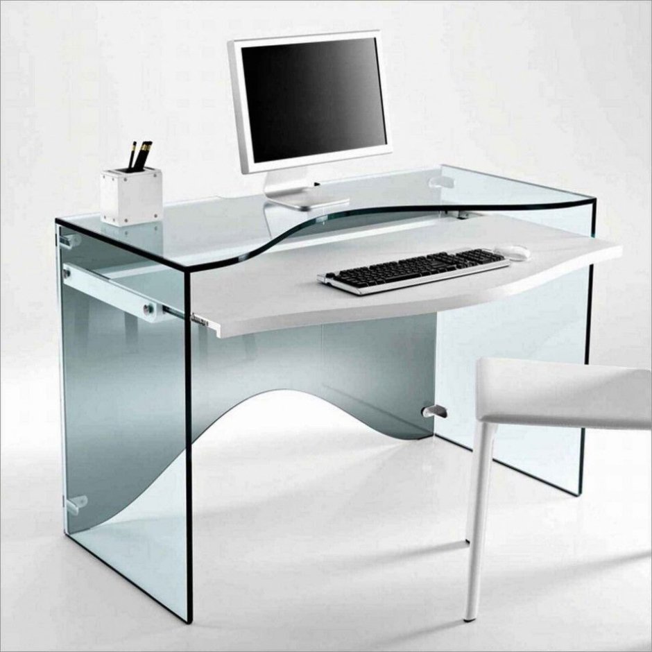 Стеклянный компьютерный столик