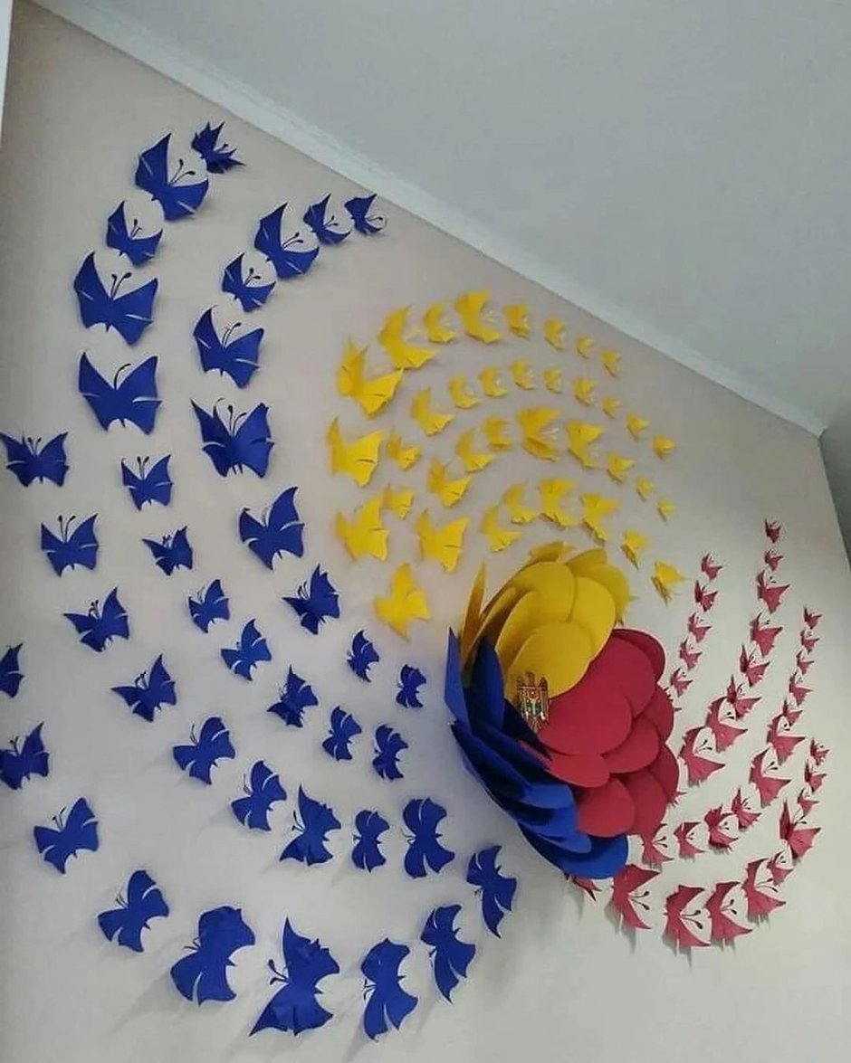 Украшение холла к весне