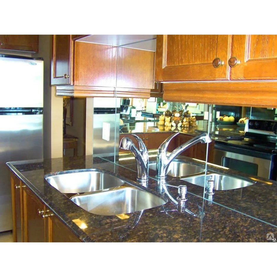 Зеркальный фартук