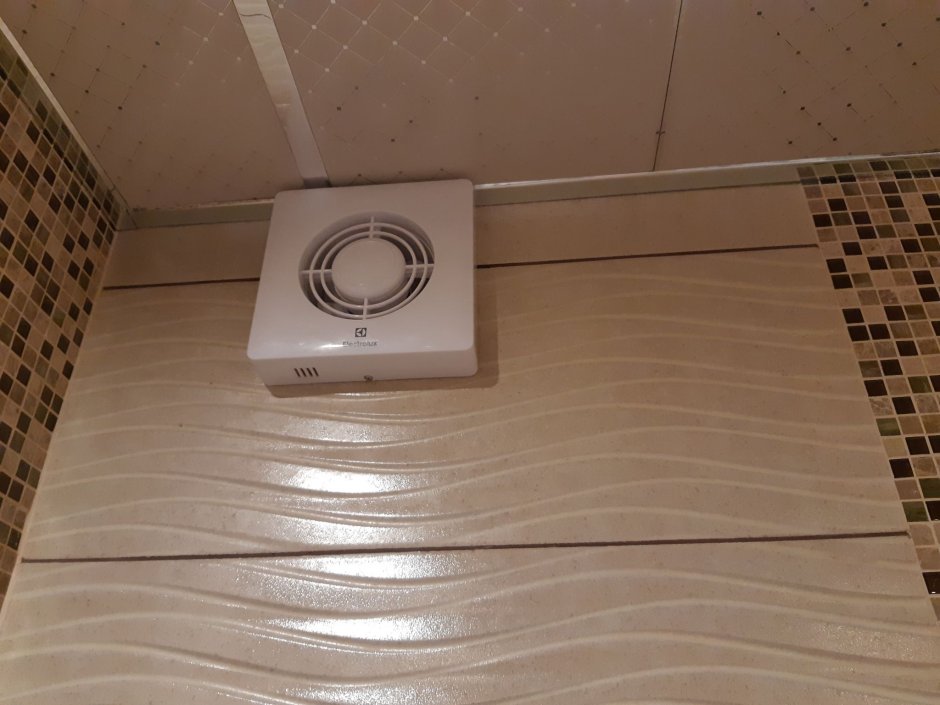 Вытяжной вентилятор Electrolux Slim EAFS-120 НС-1126796