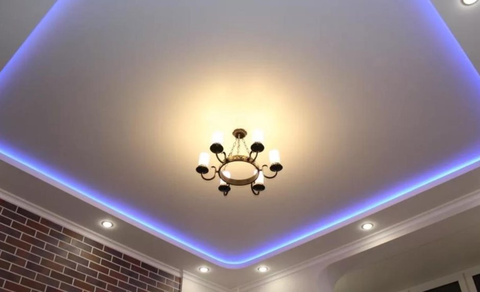 Многоуровневый потолок из гипсокартона с подсветкой