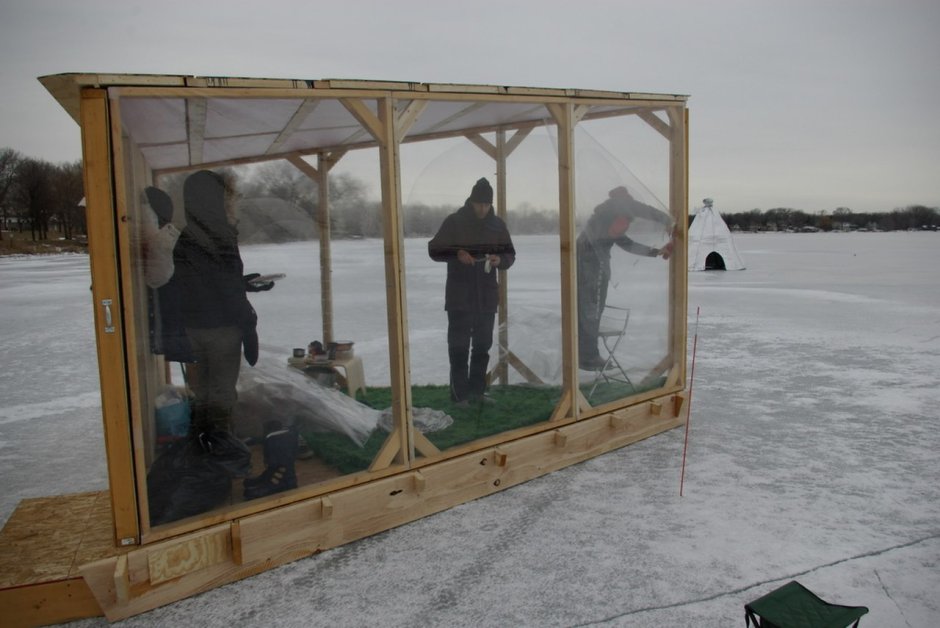 Домик для рыбалки на льду