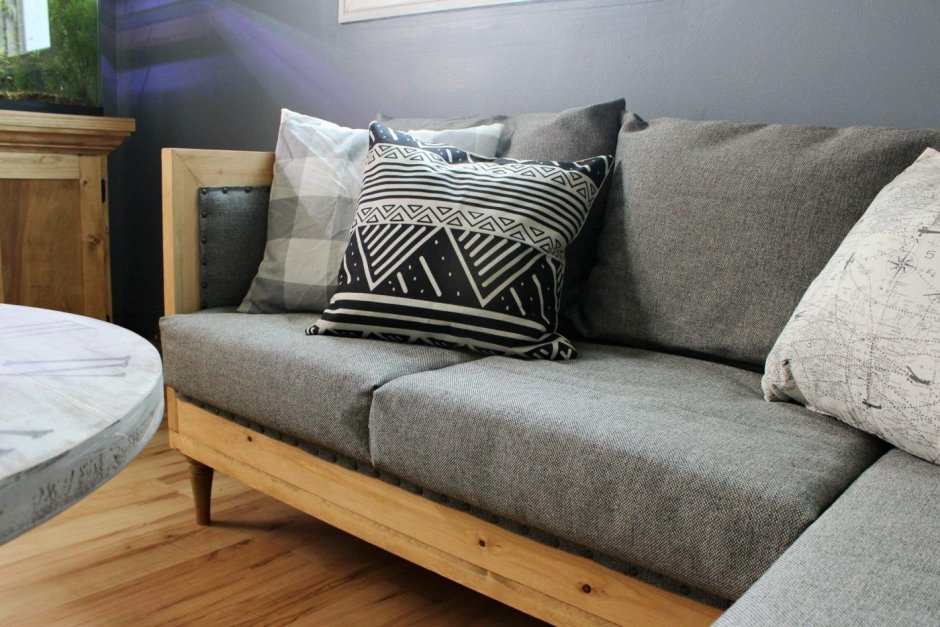 10 Easy ways to build a DIY Couch without Breaking the Bank