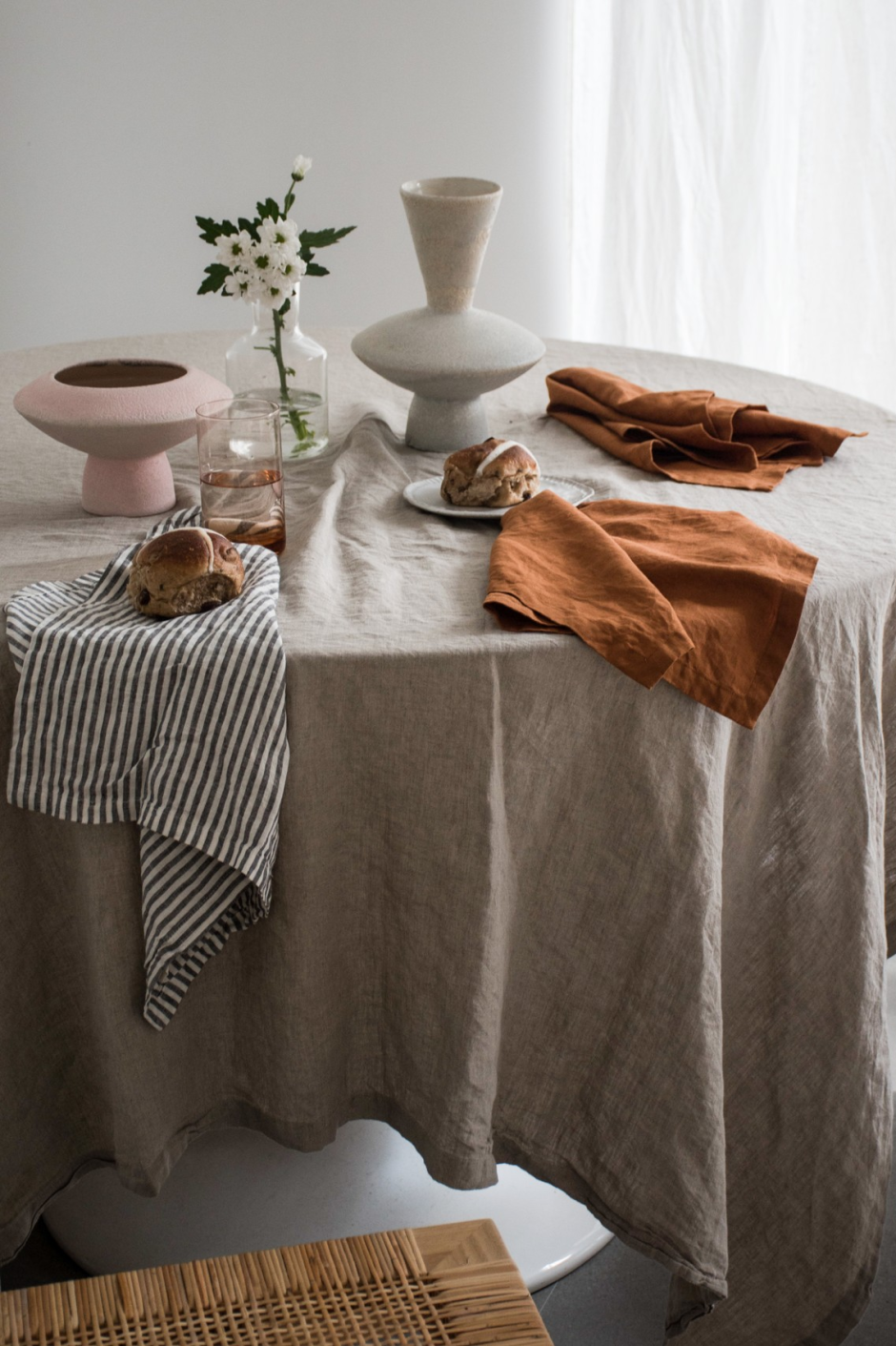 Льняная скатерть Tablecloth