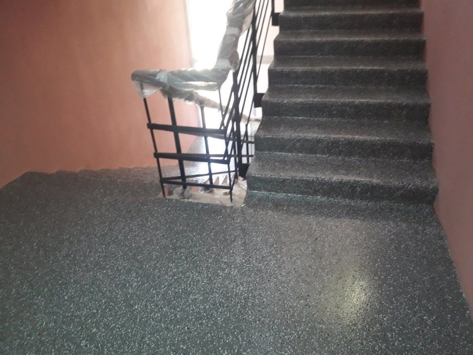 Эпоксидное покрытие лестничных маршей Sika