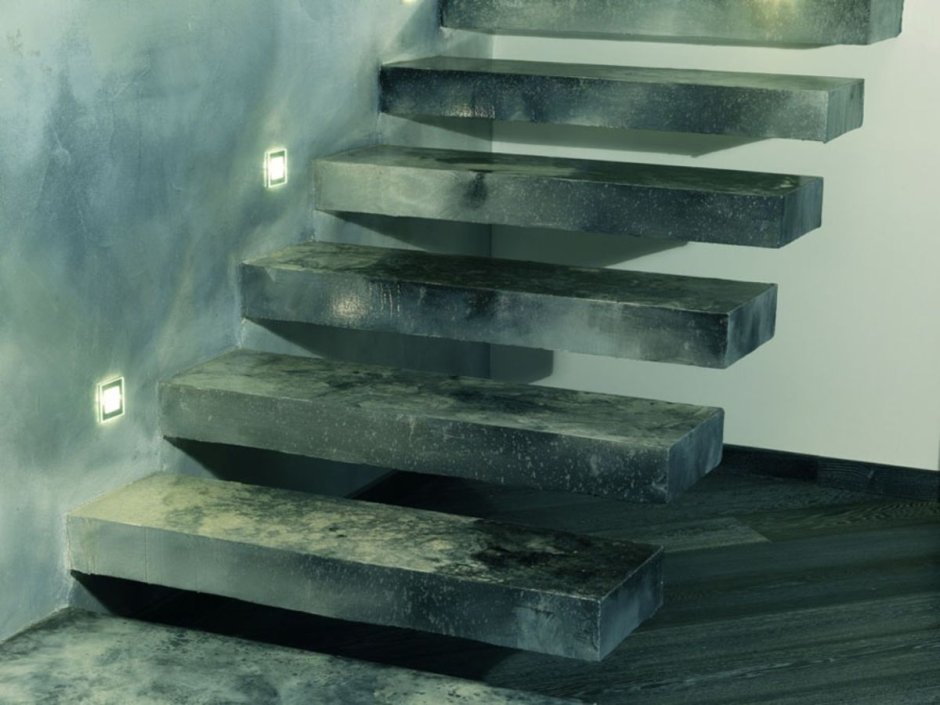 Наливные ступени лестницы