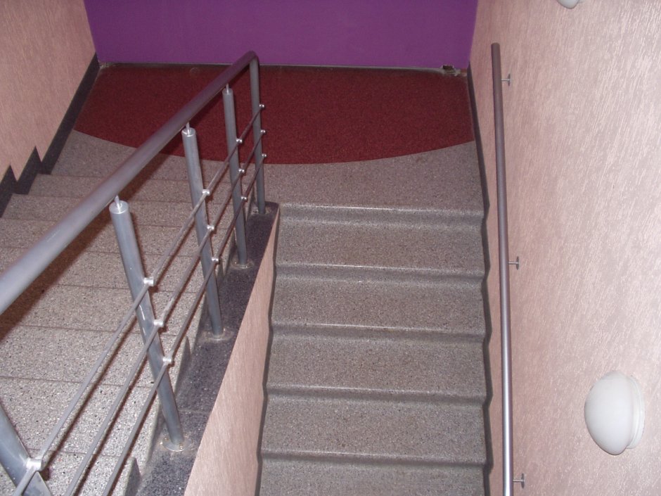 Полимерное покрытие для ступеней