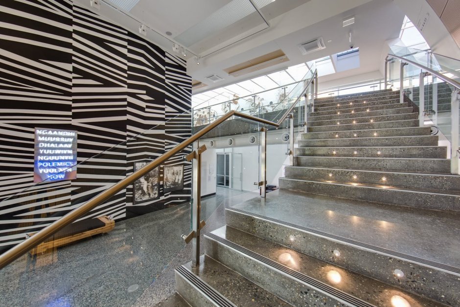 Полимерное покрытие для лестниц