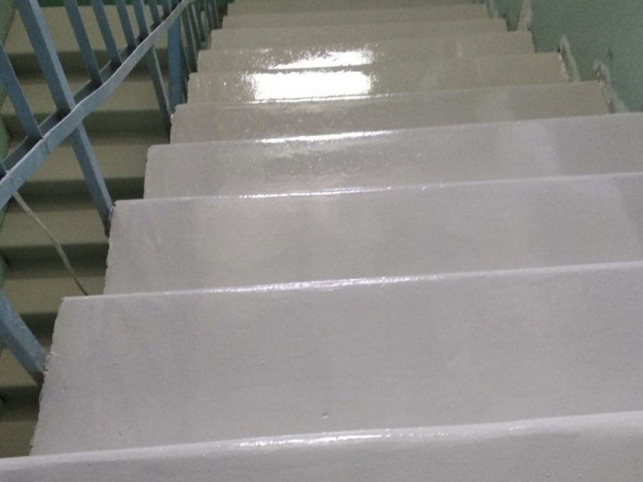 Эпоксидное покрытие лестничных маршей Sika