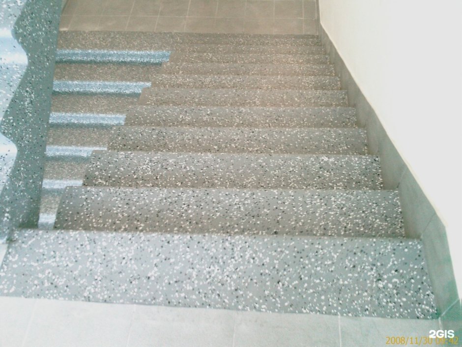 Полимерное покрытие для бетонных ступеней