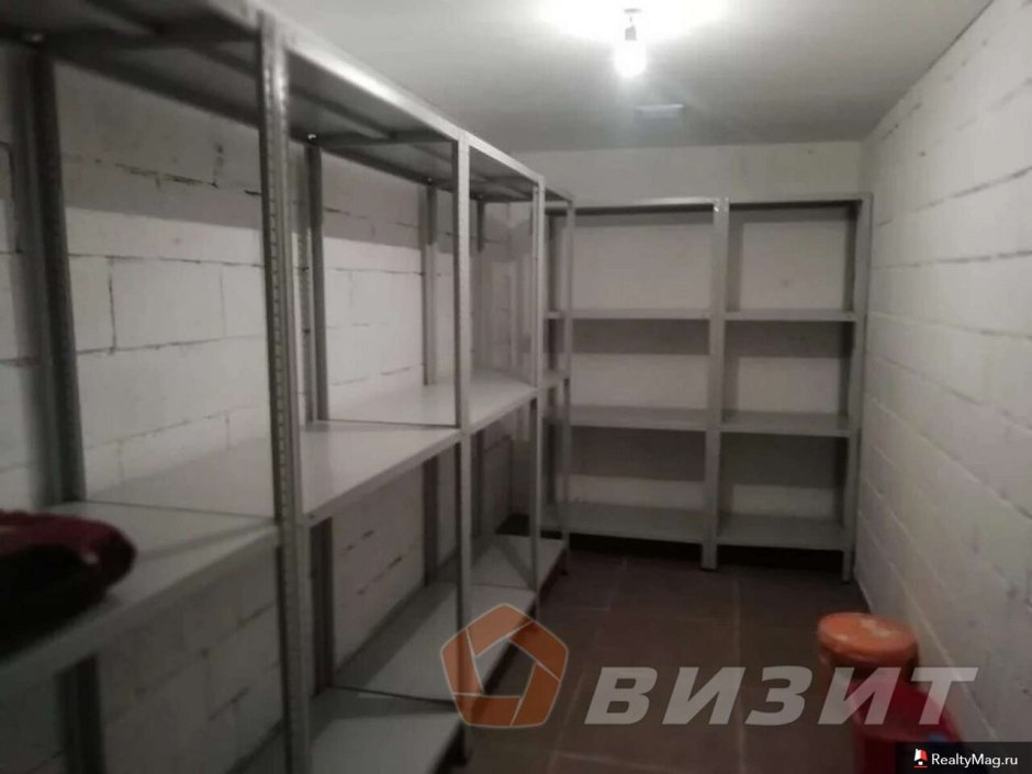 Кладовые в подвале многоквартирного