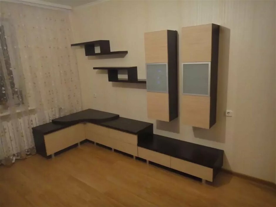 Угловая горка для телевизора