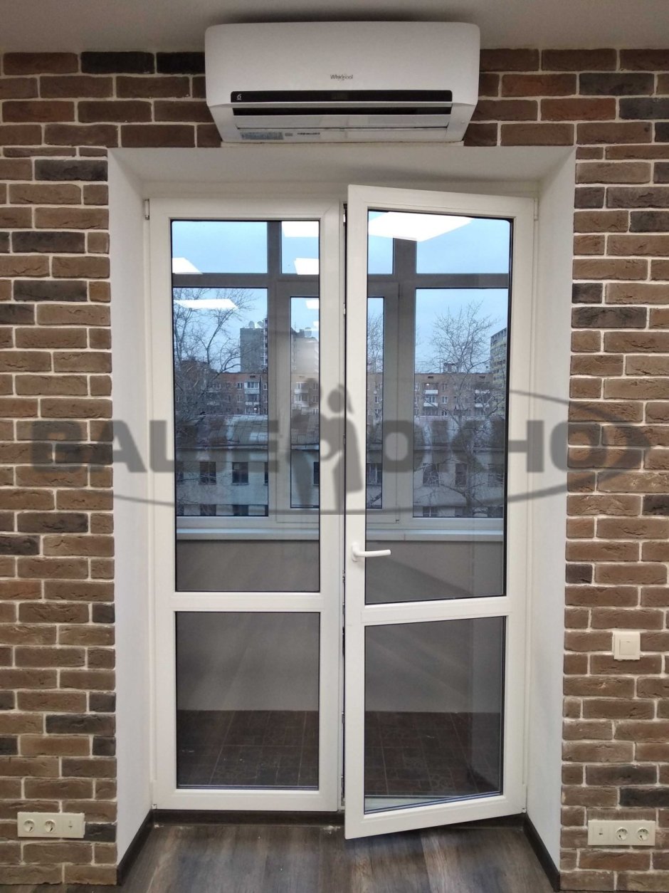 Штульповая дверь Rehau