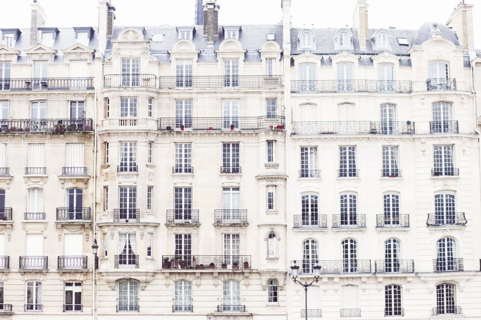 Дом skinny Haussmann building в Париже
