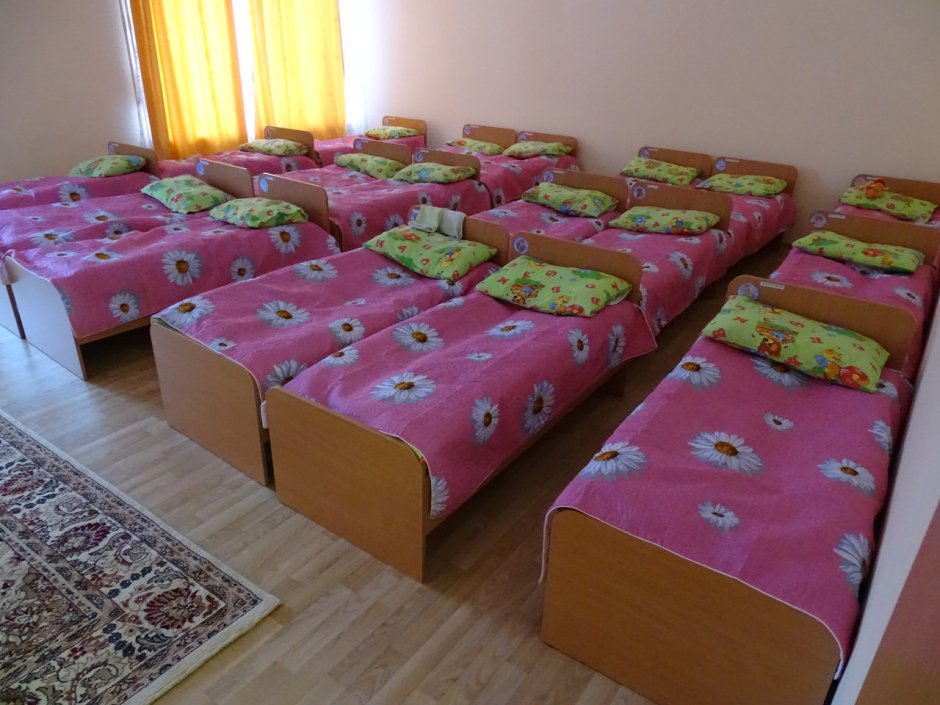 Кровати в садике