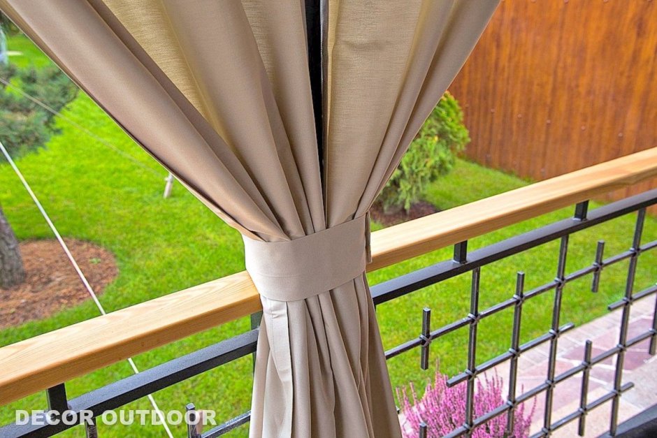 Шторы для уличной беседки с креплением к стене