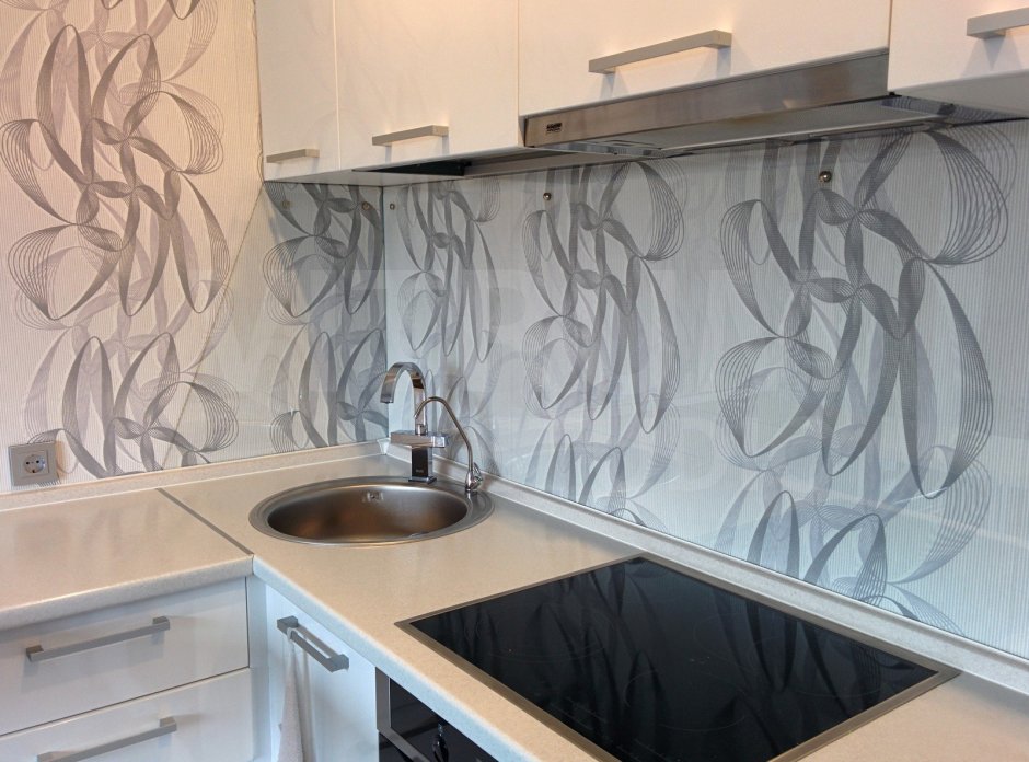 Прозрачный фартук для кухни