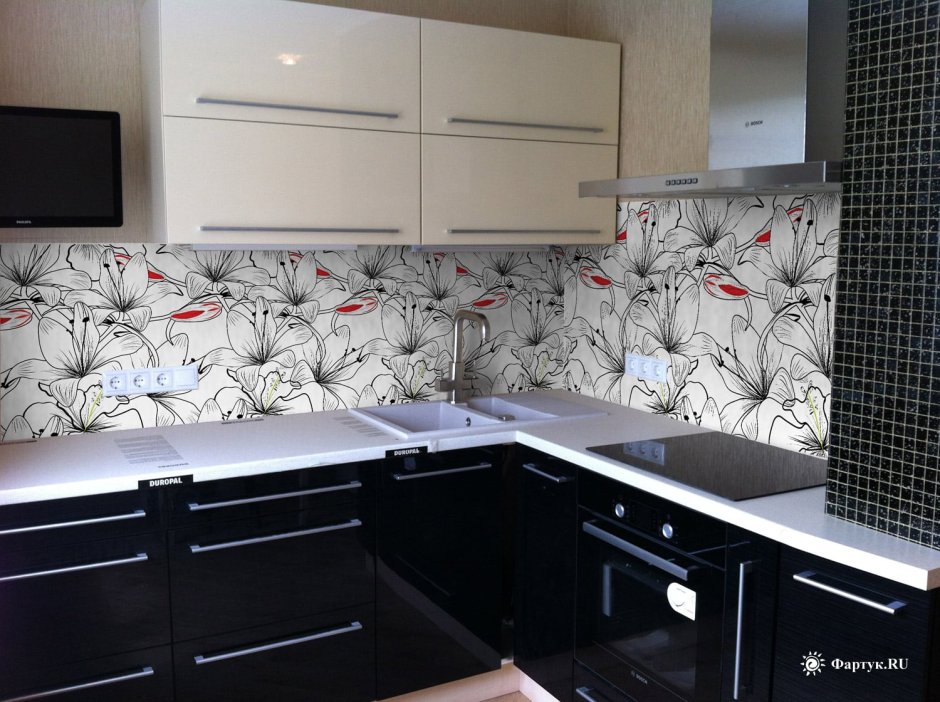 Обои для кухни черно-белого цвета