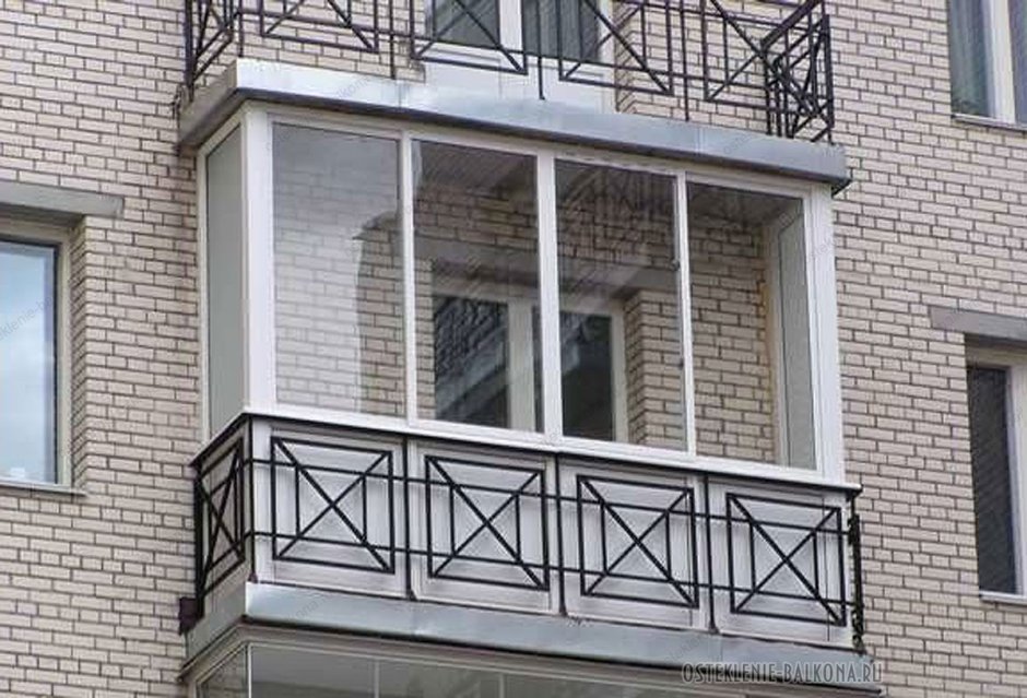 Перила для застекленного балкона
