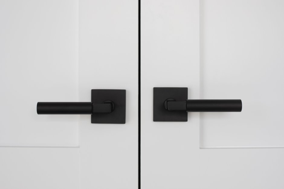 Yale Matte Black Handles with WC