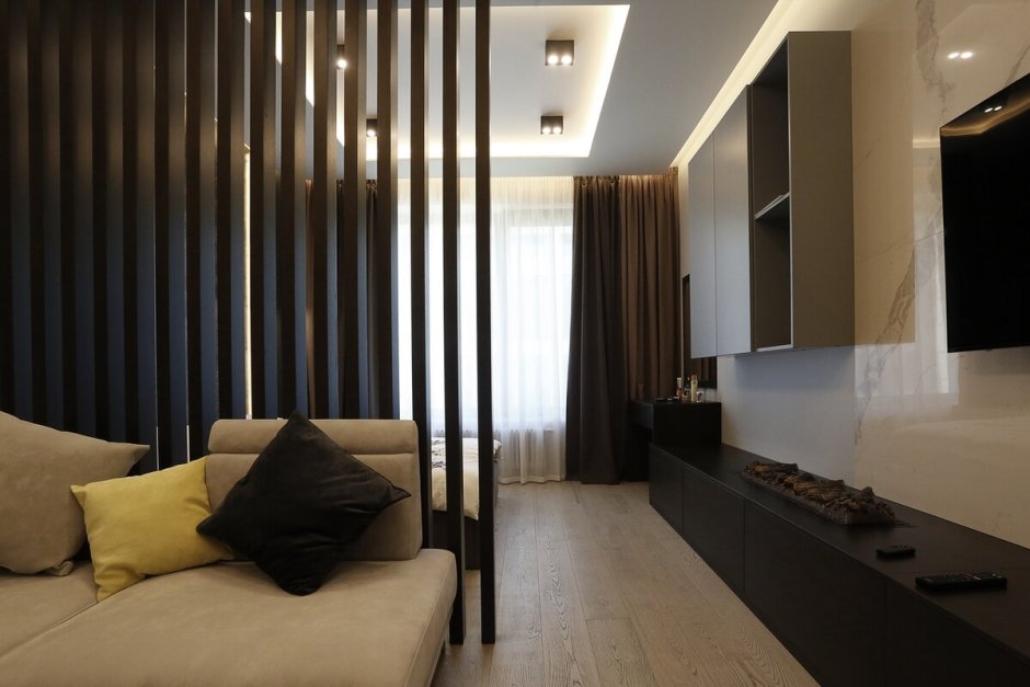 Спальня гостиная с рейками