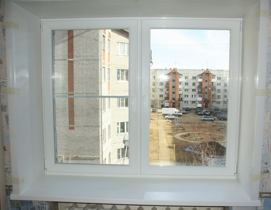 Пластиковые окна Rehau в окне