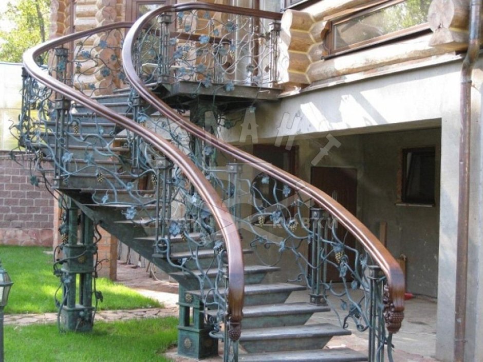 Уличные лестницы