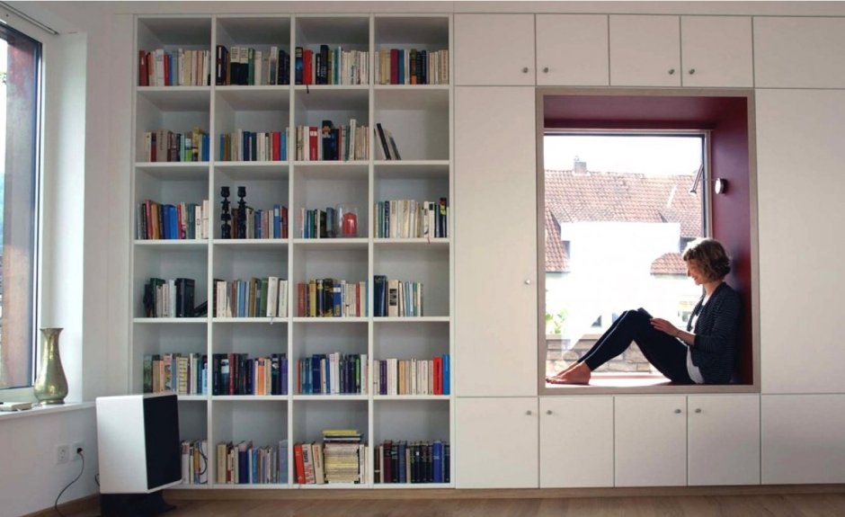 Книжный шкаф в нише