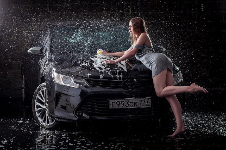Автомойка девушки