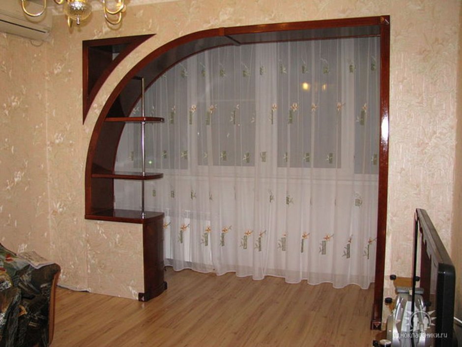 Арка с полочками