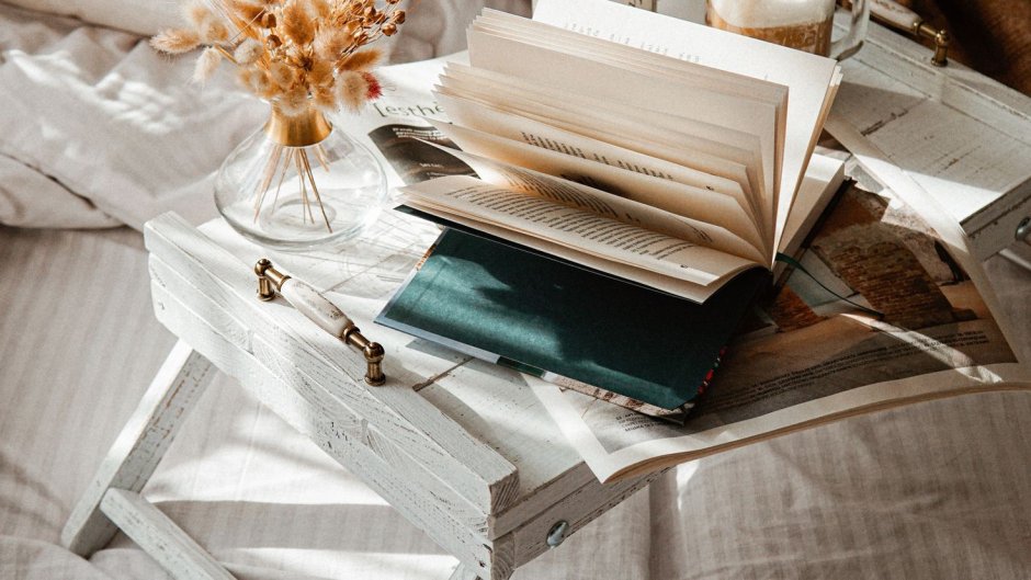 Обои на рабочий стол книги