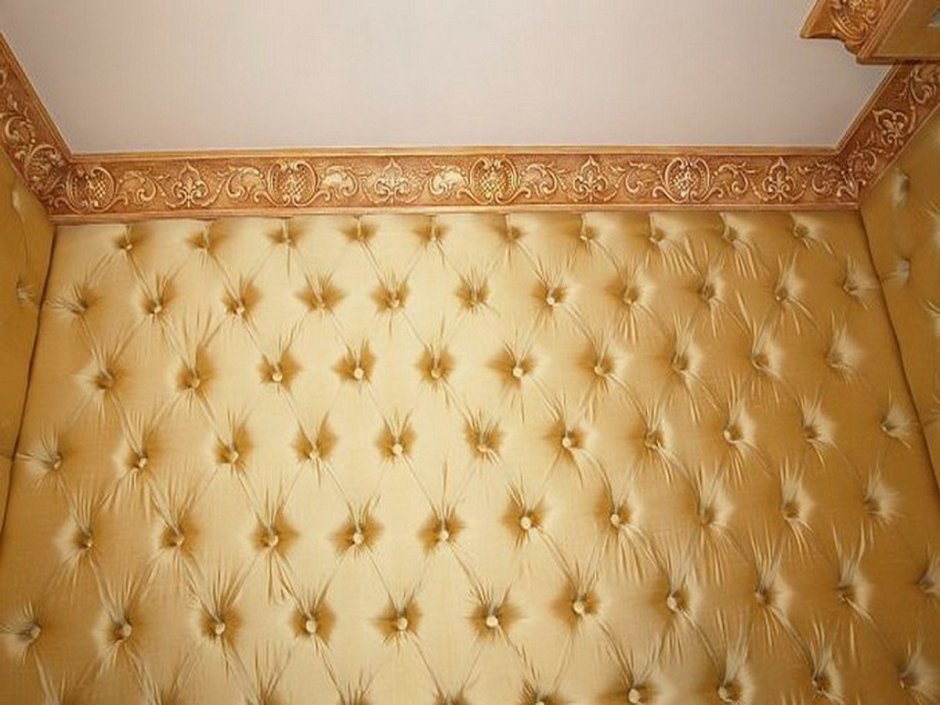 Обшить стены тканью