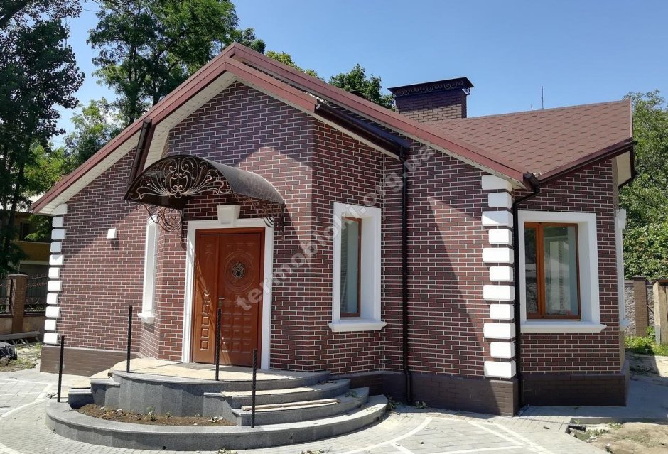 Дизайн фасада дома клинкерной плиткой