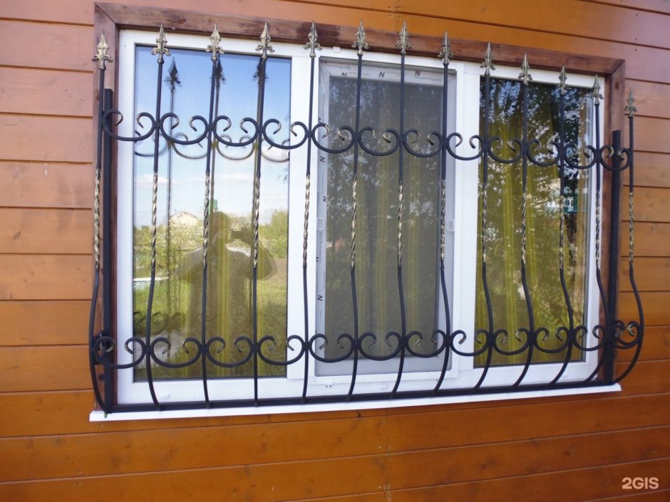 Решетки на окна в Омске выпуклые