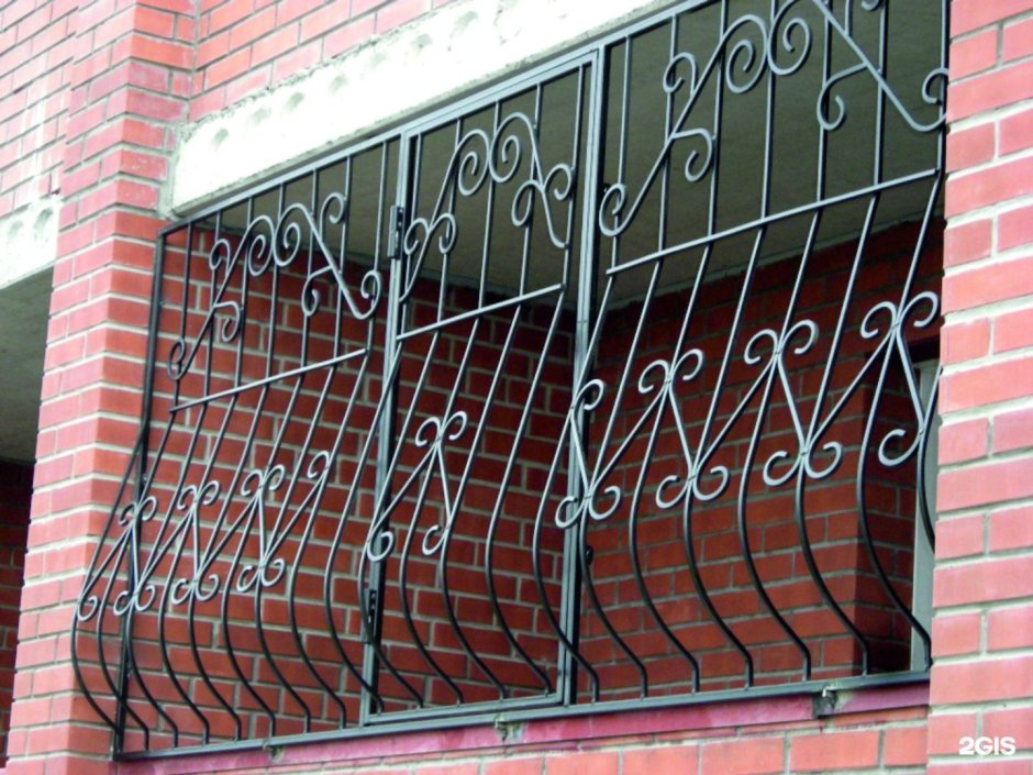Металлические решетки на балкон