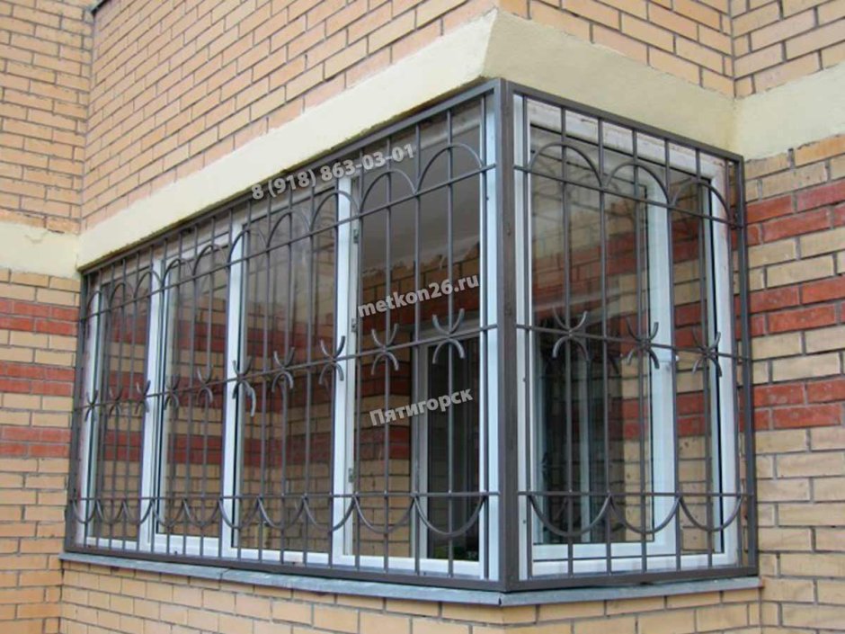 Остекление балкона с решеткой
