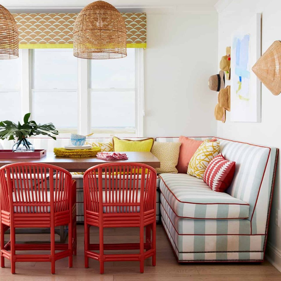 Banquette dishes