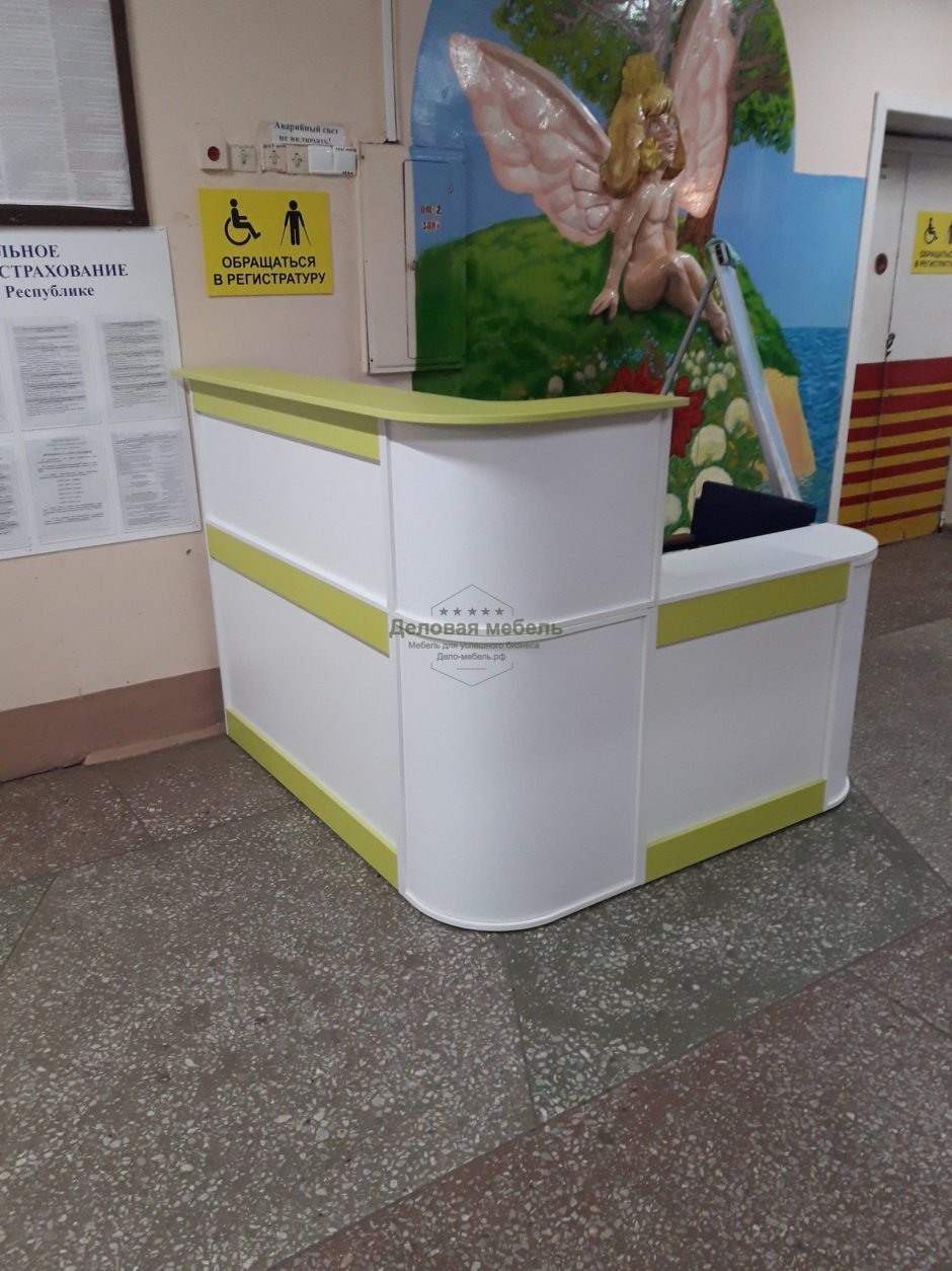 Стойка администратора в детском центре
