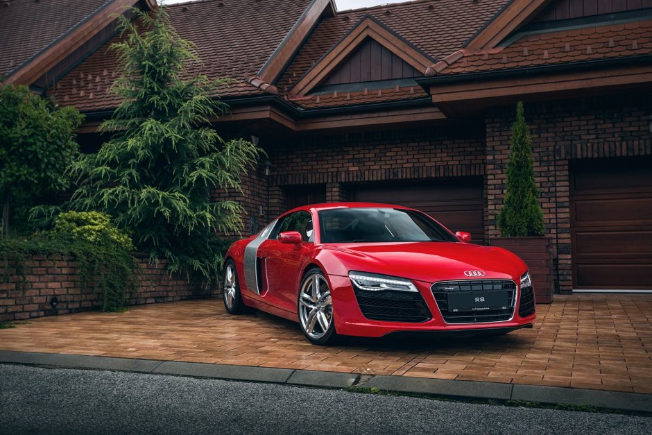 Audi r8 Red New
