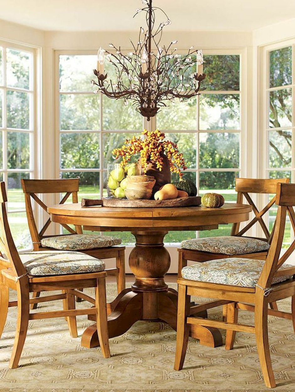 Обеденный стол Barnes Round Dining Table