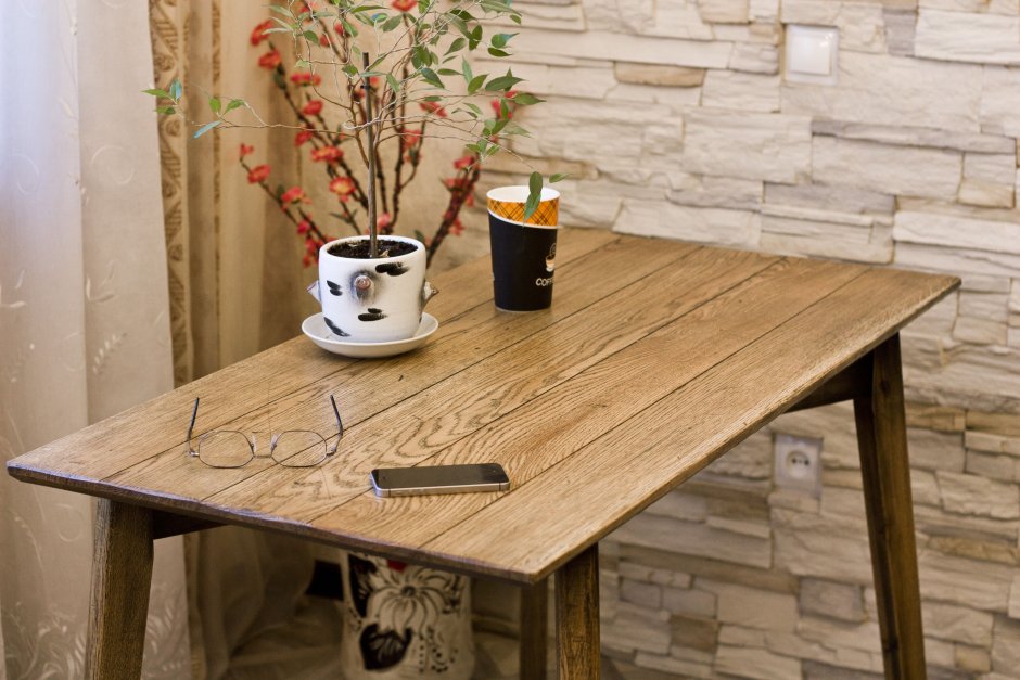 Decor Workshop Table