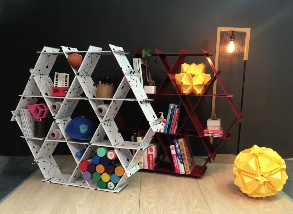 Книжные полки из коробок