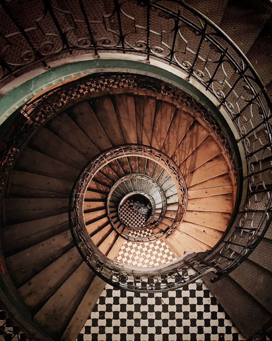 Landing Stairs