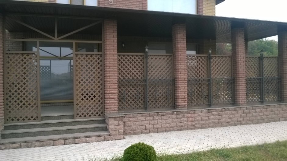 Ограждение из ДПК решетка
