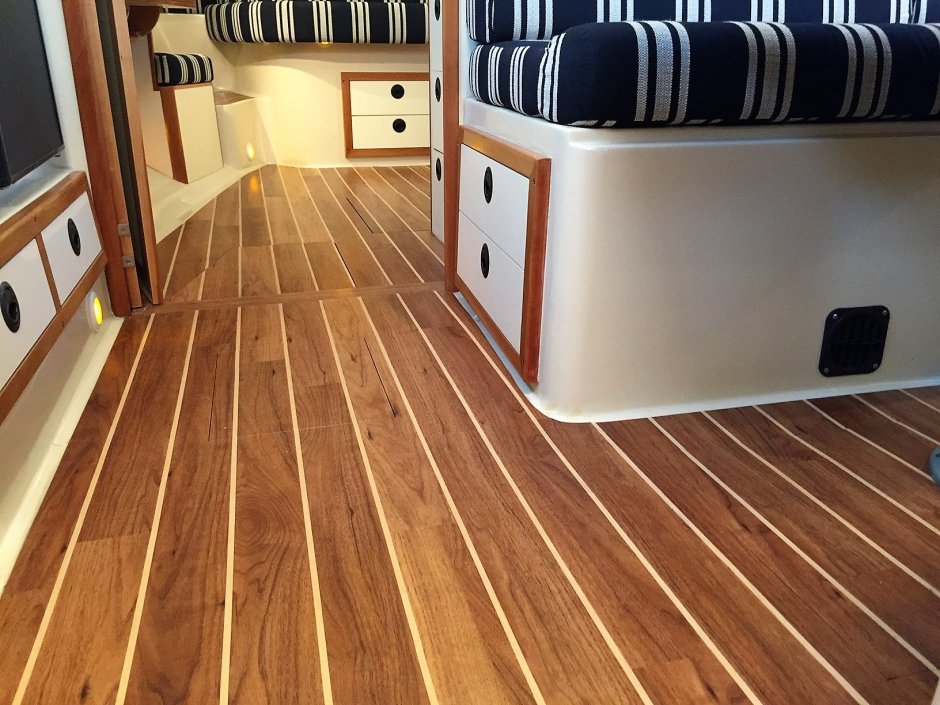 1701 Teak