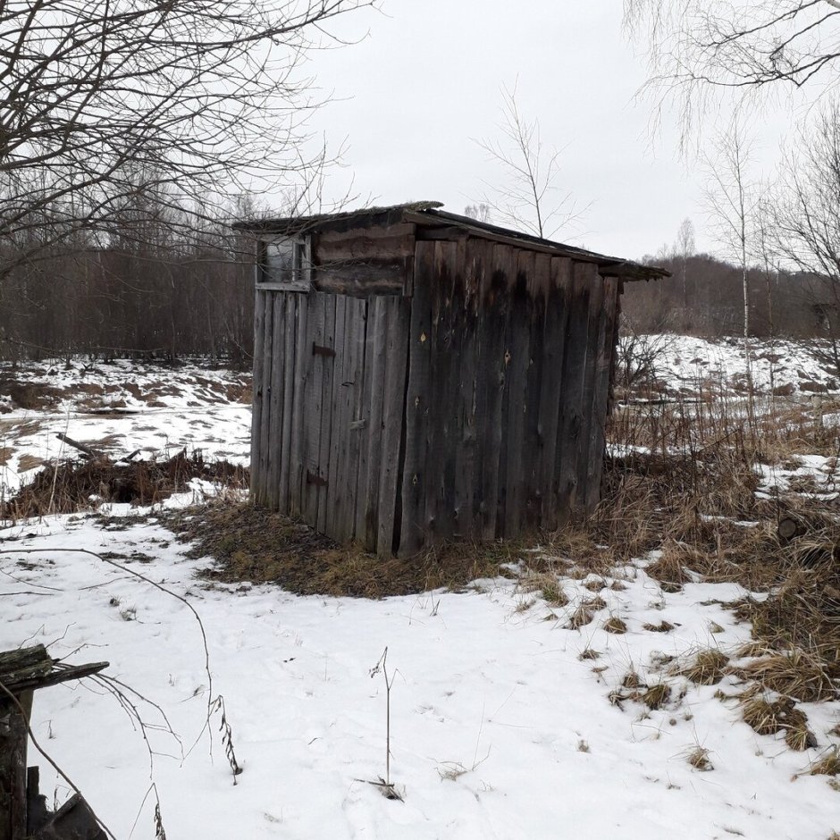 Сортиры в деревнях заброшенных
