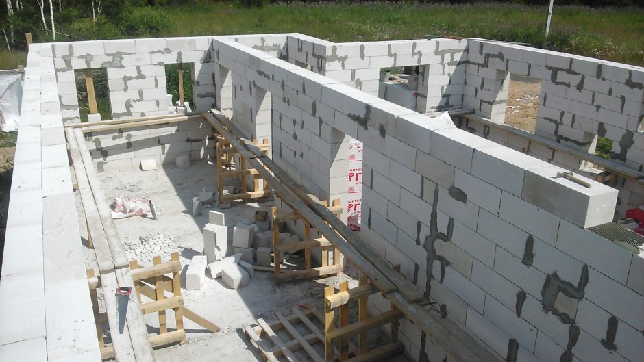 Несущая стена блоки из ячеистого бетона(газобетон)