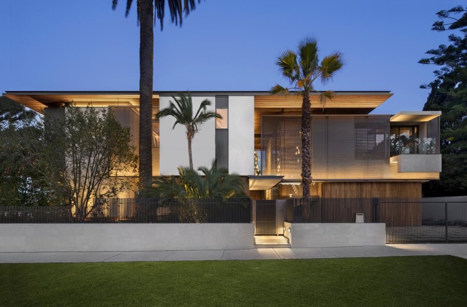 SAOTA HQROOM