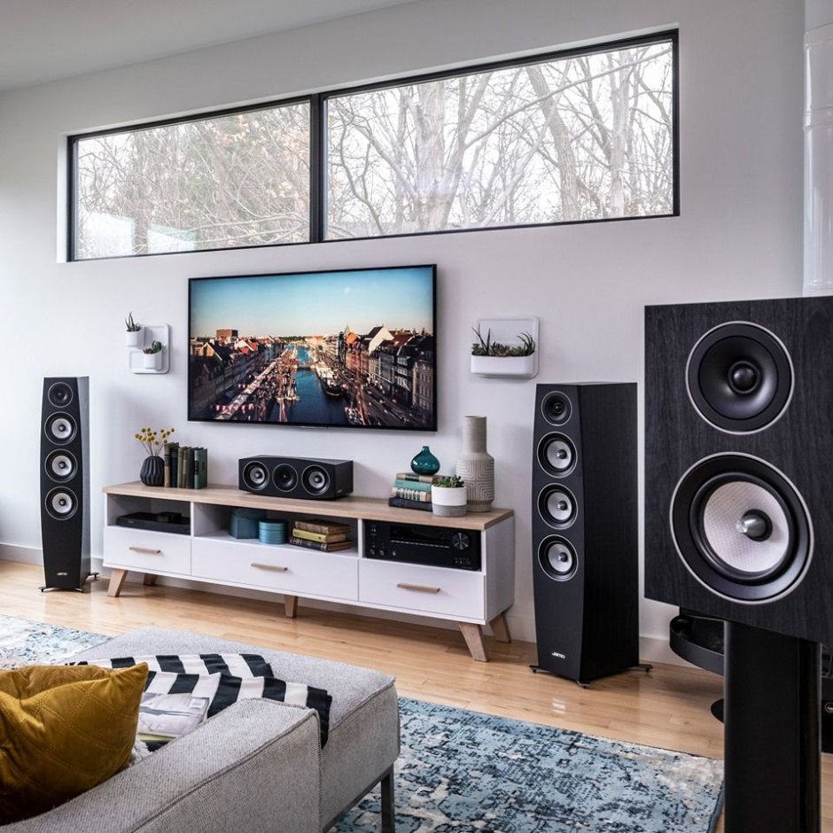 Hi Fi колонки Jamo