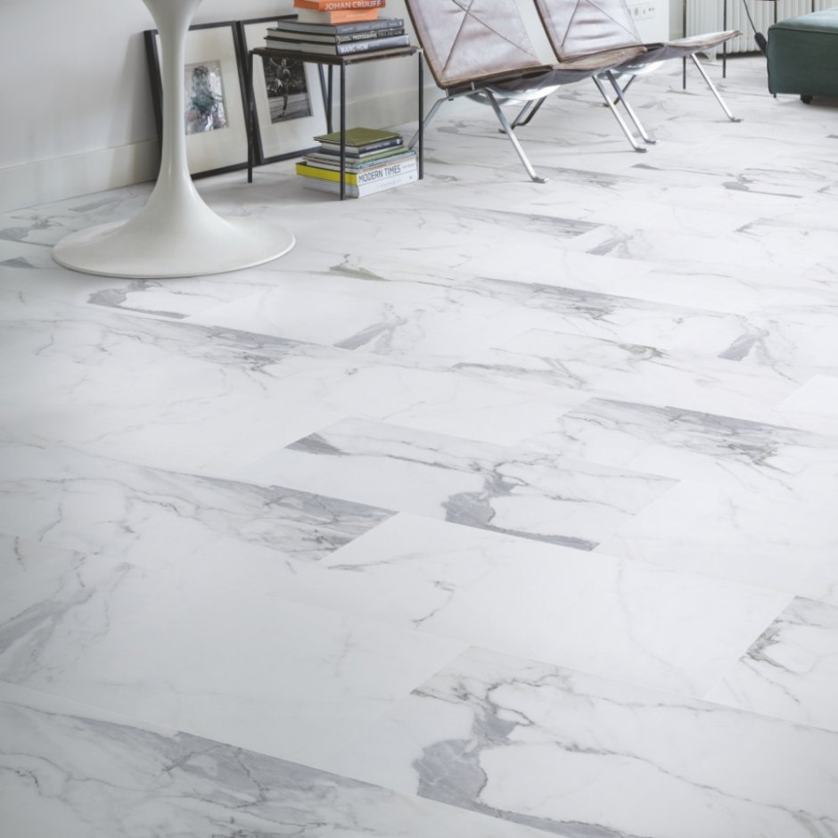 Виниловая плитка quick-Step Ambient Glue Plus мрамор Каррарский белый